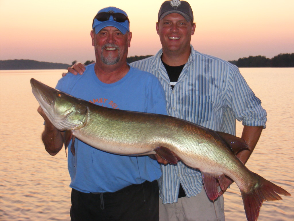 Chippewa Flowage 48" | Pete Rich Guide Service